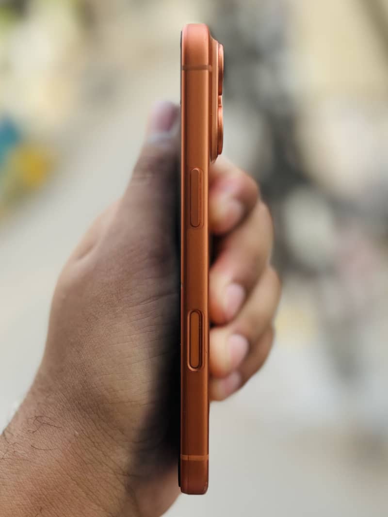Apple iPhone 17 Pro 4