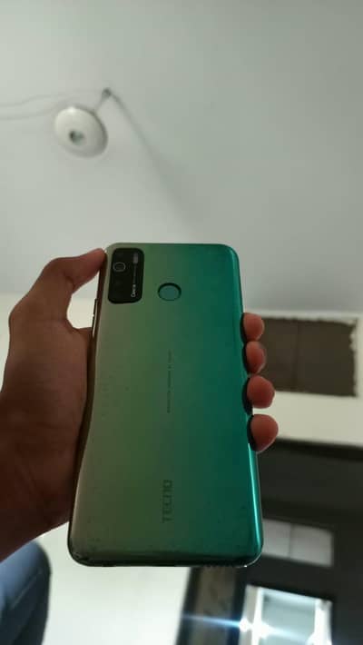 Tecno CAMON 15