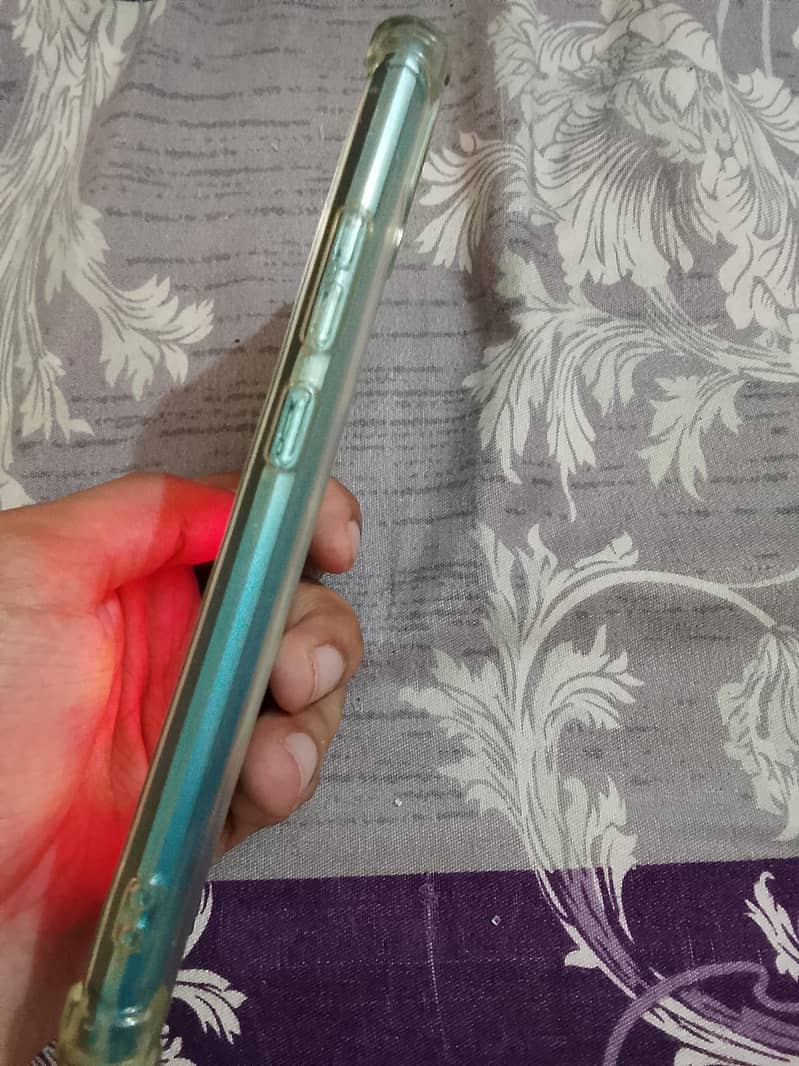 Realme 11 4