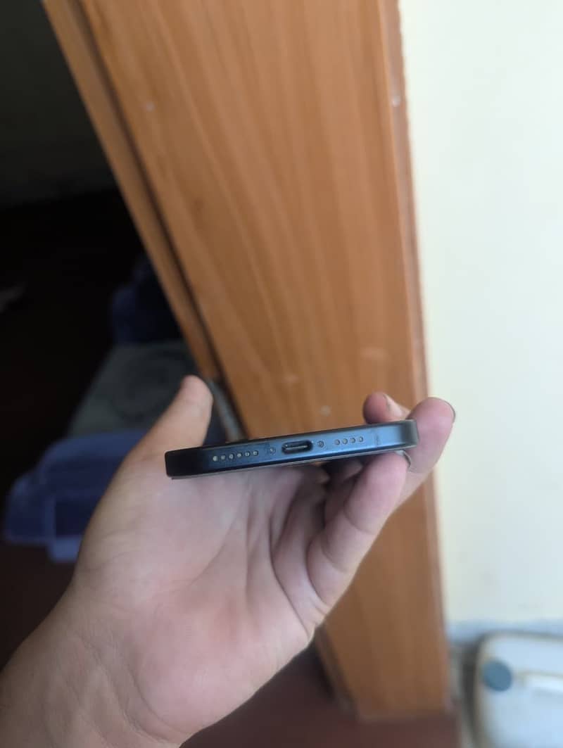Apple iPhone 15 plus 3
