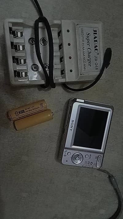 BRAND NEW SONY CAMERA FOR SALE