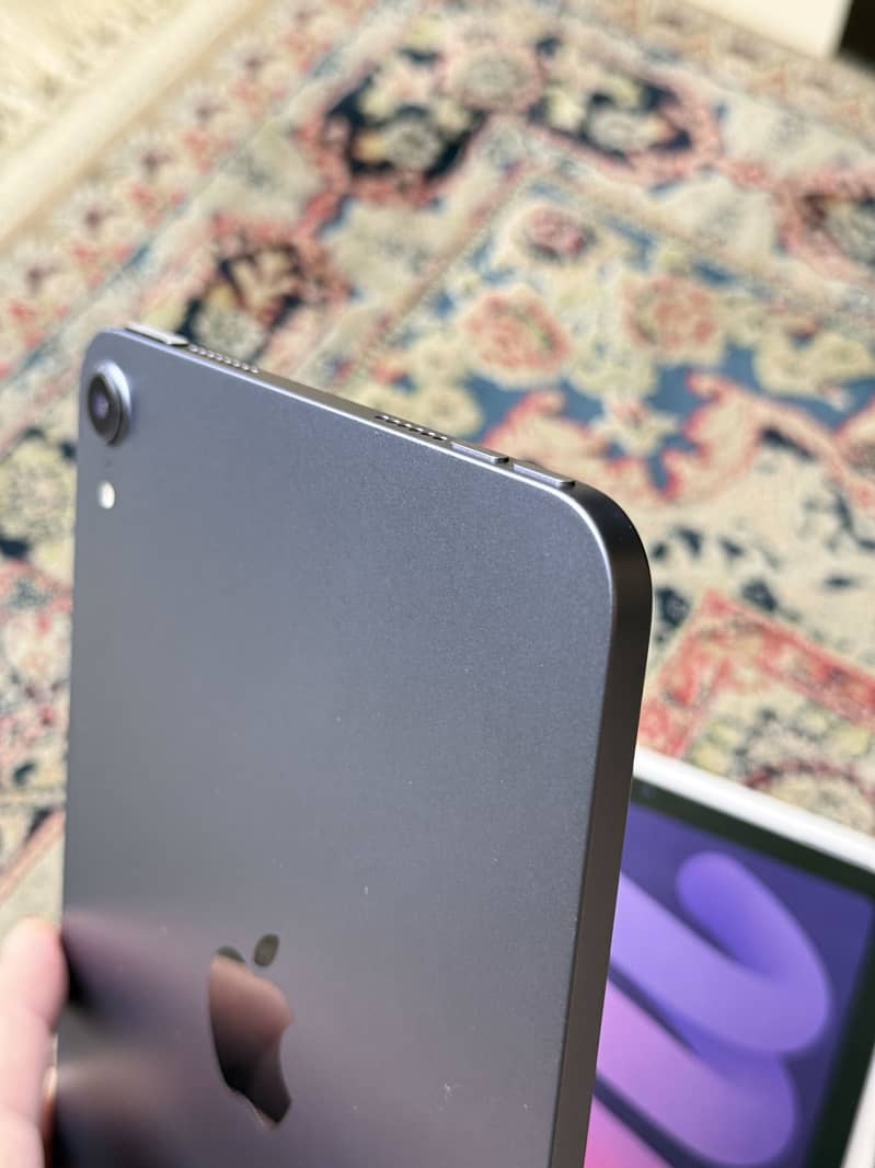 Ipad Mini 6 model 6th Generation 2