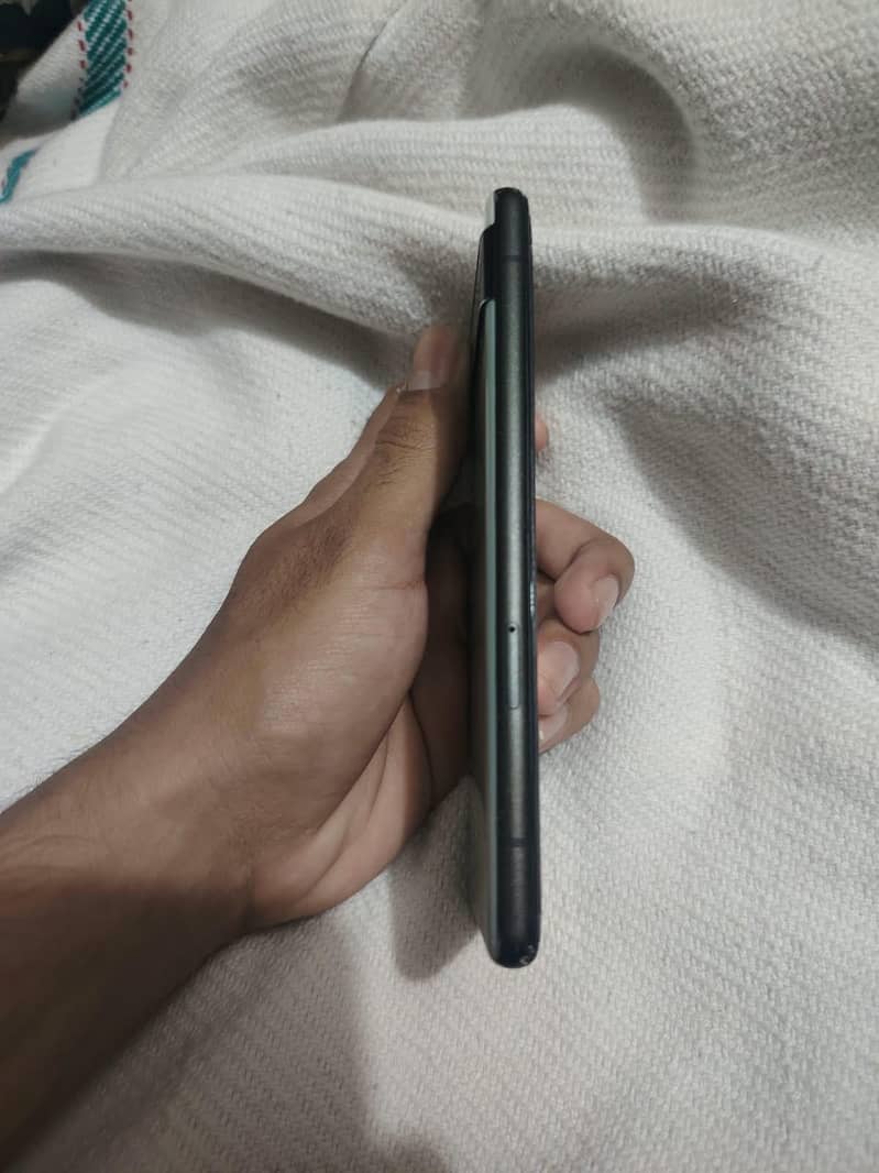 Google Pixel 6a 5