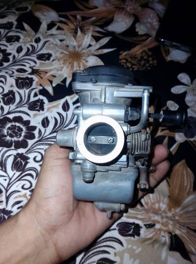 Suzuki GS 150 carburettor