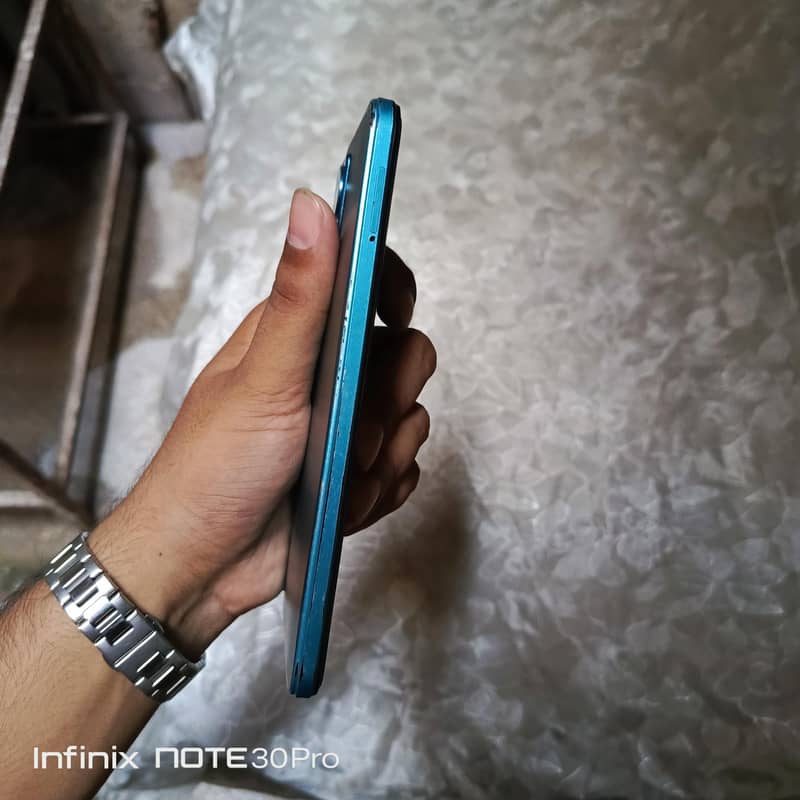 Infinix Note 11 Pro 4