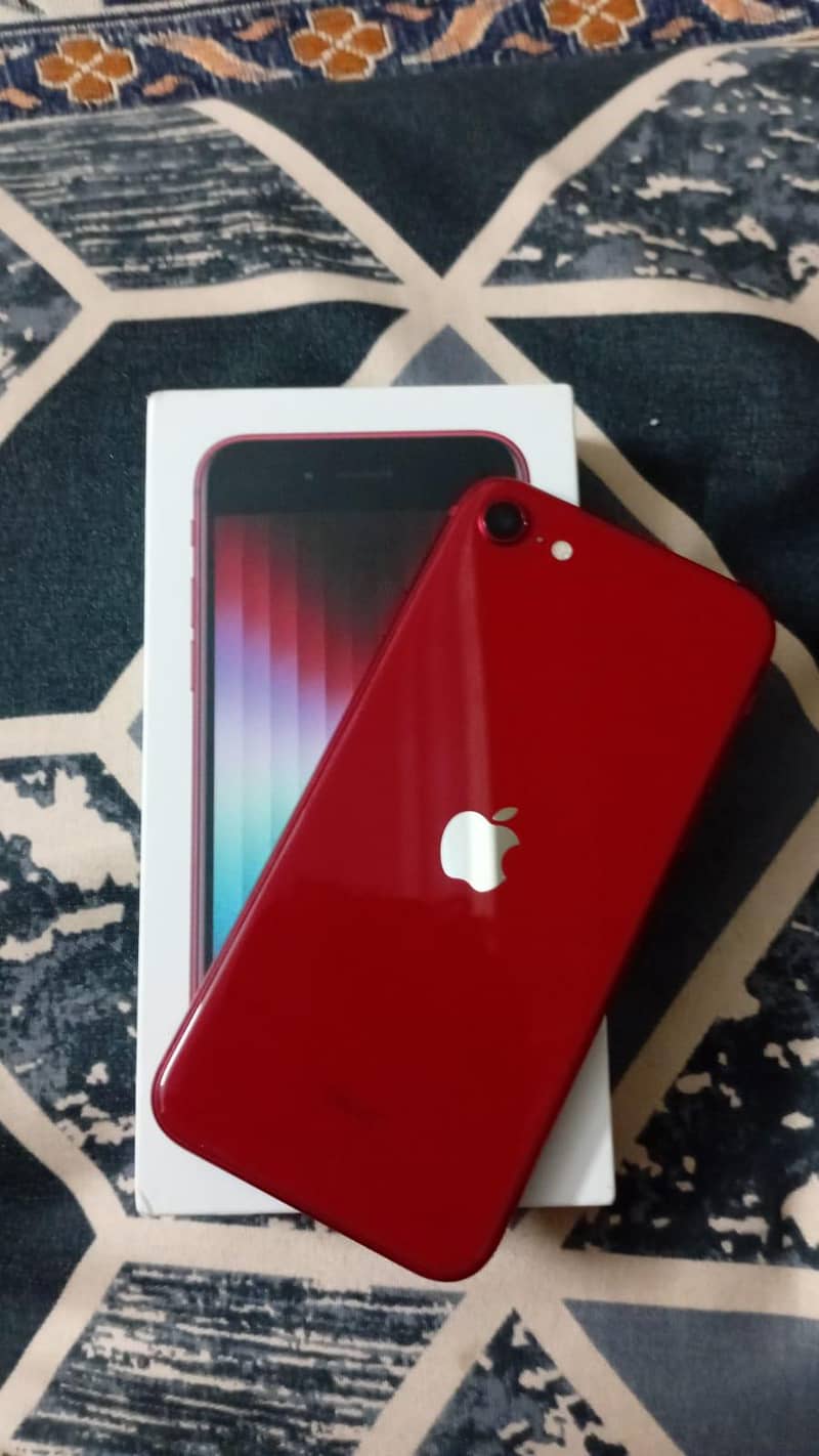 Apple iPhone SE 3rd generation (2022) 1