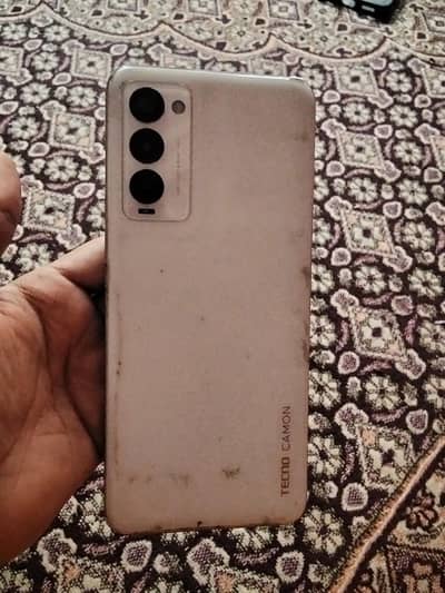 Tecno Camon 18