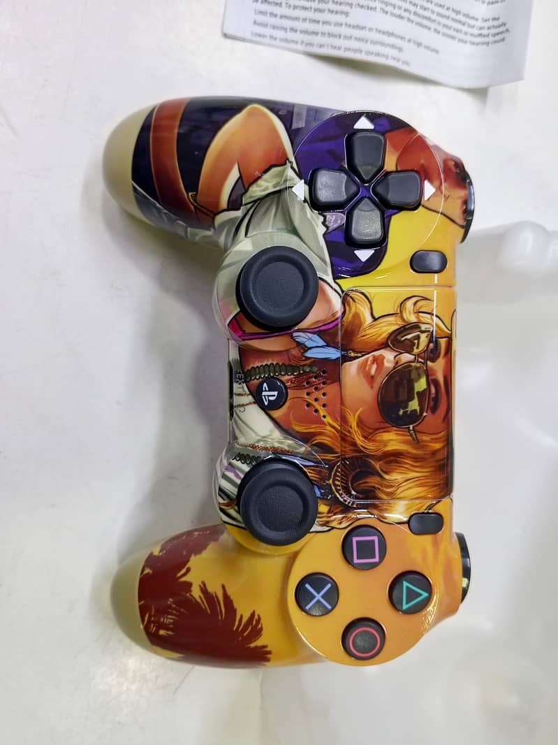 Gaming controller 4