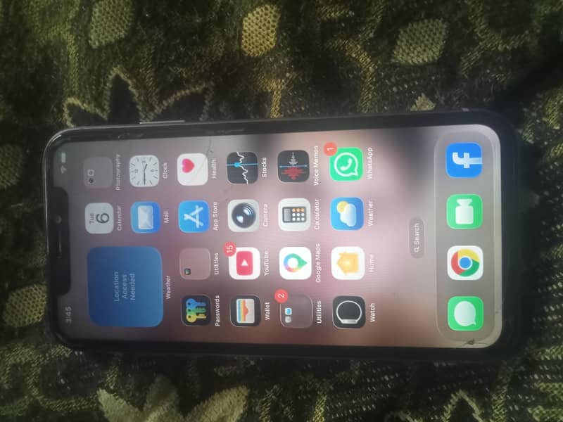 Apple iPhone 11 3