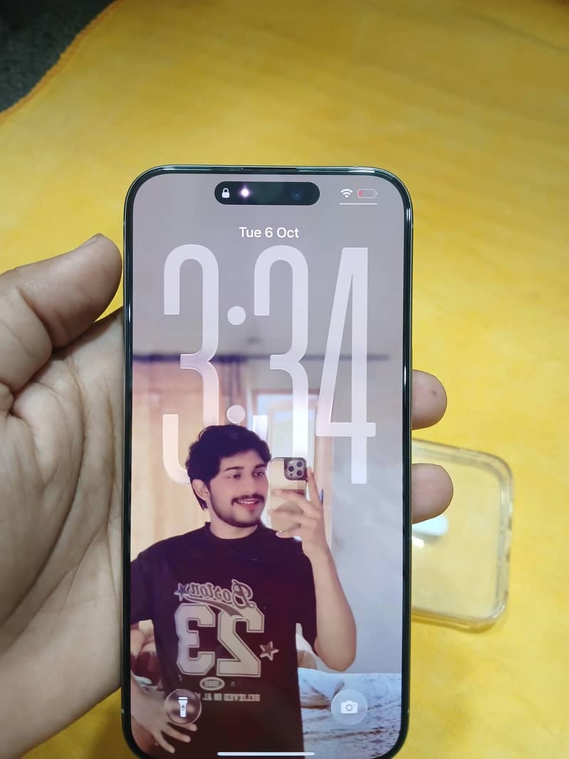 Apple iPhone 15 Pro Max 1