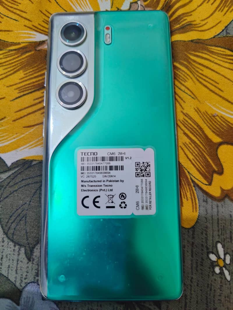 Tecno Camon 40 pro 0