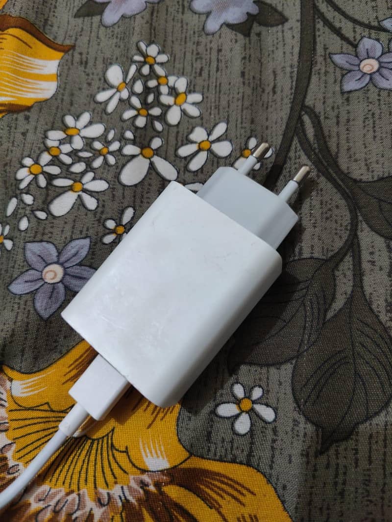 Tecno Camon 40 pro 4