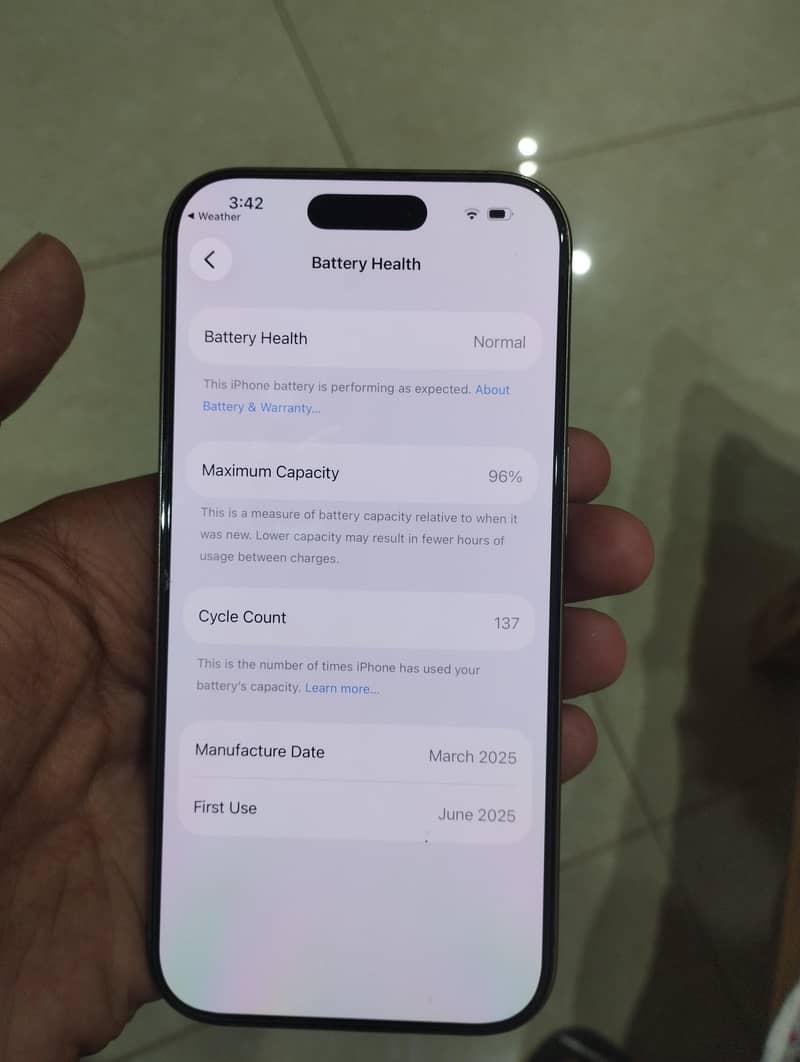 Apple iPhone 16 Pro 6