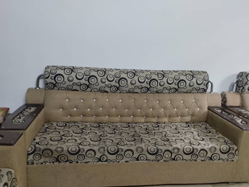 5 seater sofa 0