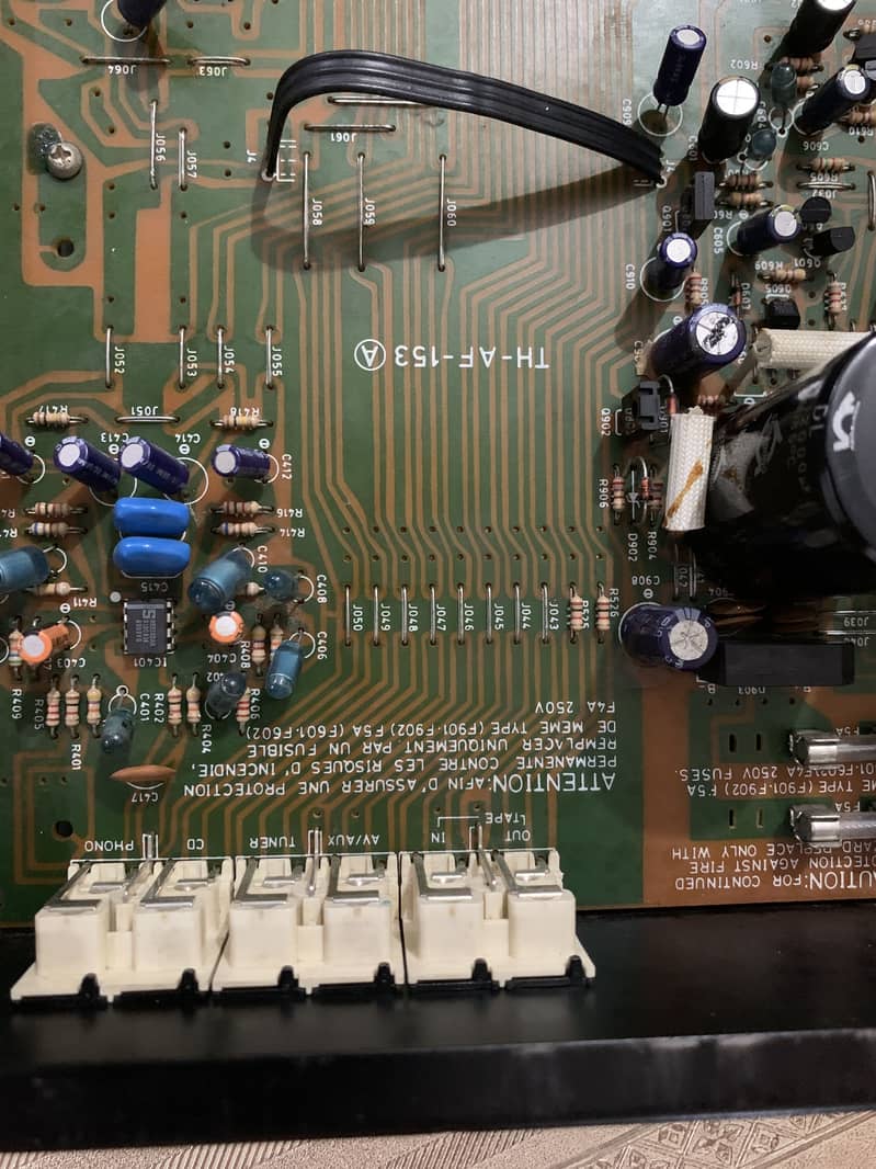 Rotel 810A 5