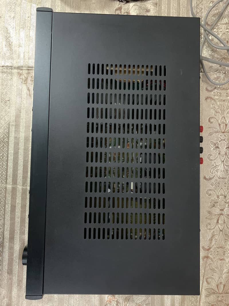 Rotel 810A 1
