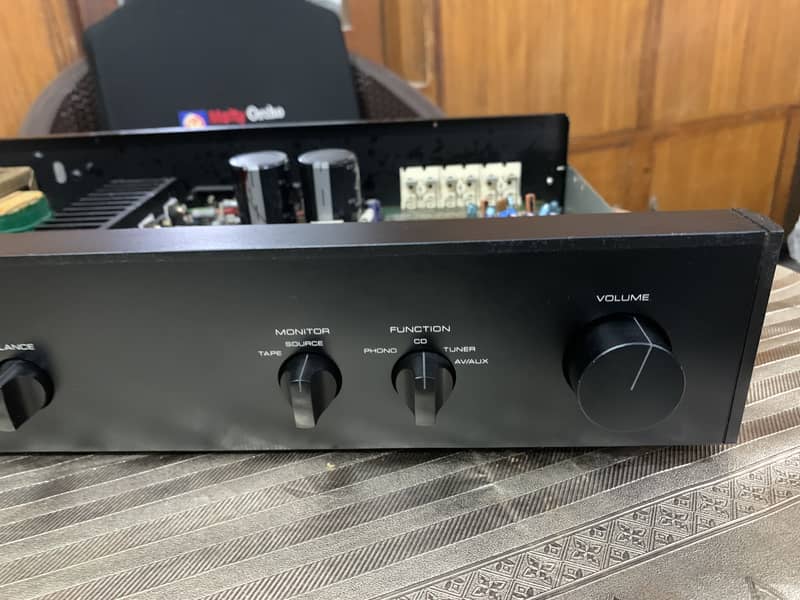Rotel 810A 7
