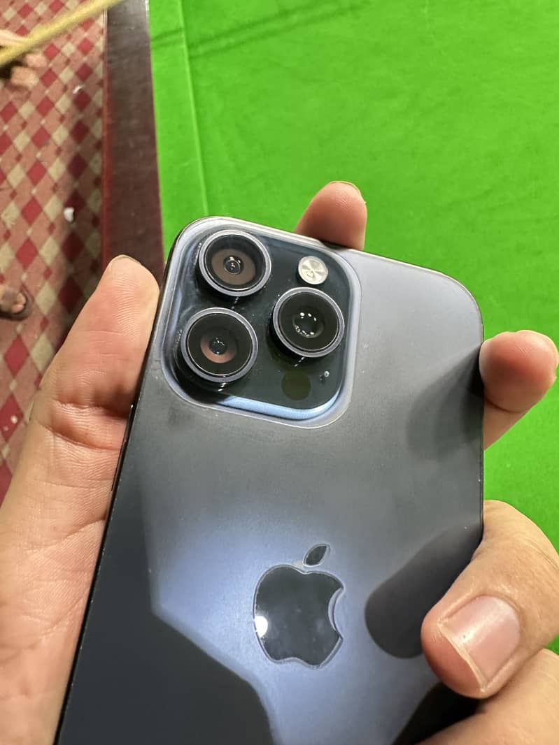 Apple iPhone 15 Pro Max jv 256 7