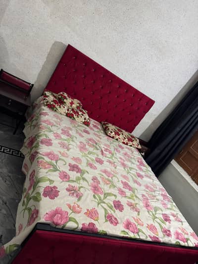 King Bed side tables dressing table with mattress
