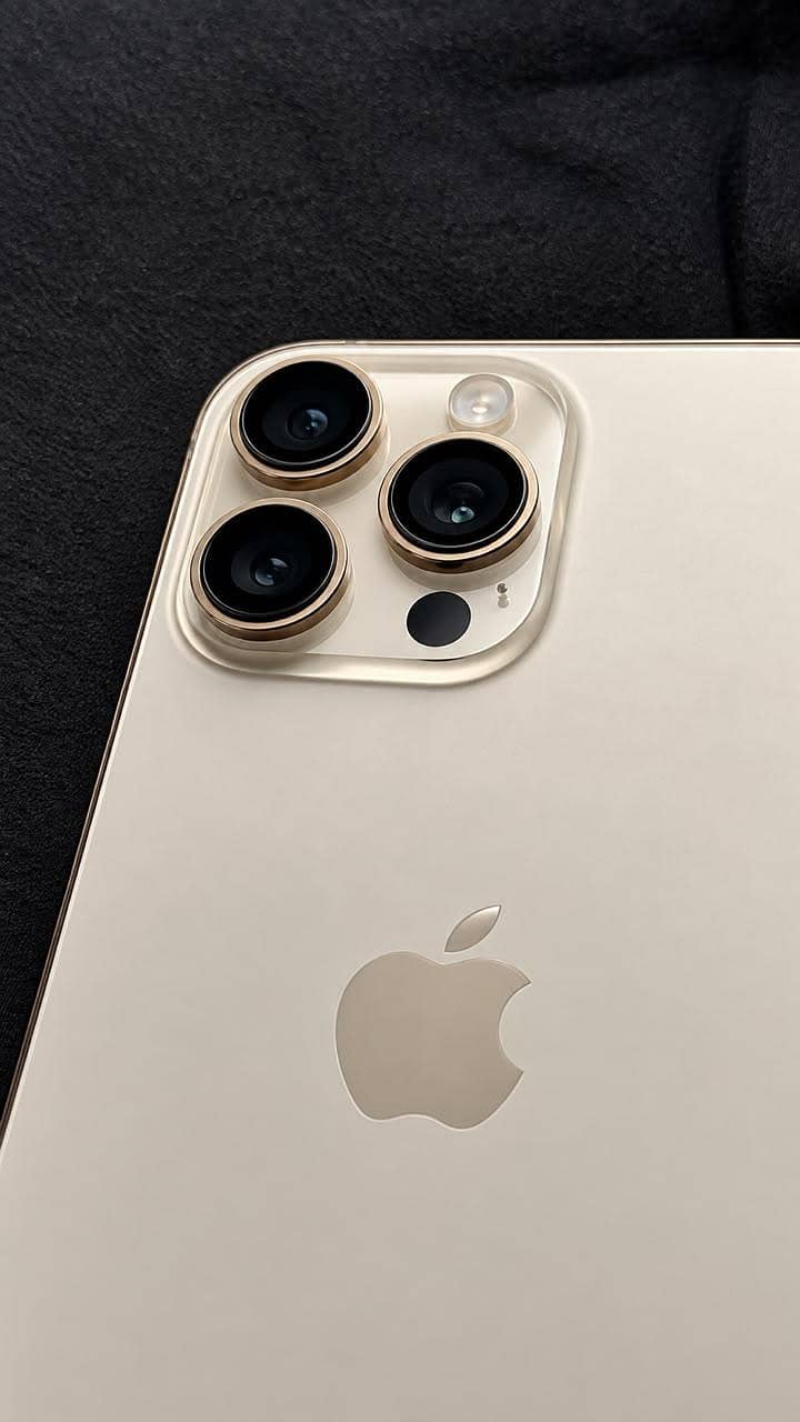 Apple iPhone 16 Pro Max 3