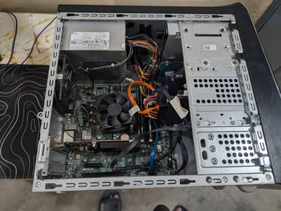 Dell XPS 8900 Desktop - Core i5 6th Gen / 16GB DDR4 / GT 1030 2GB