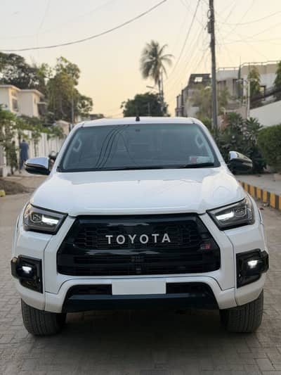 Toyota Revo 2022