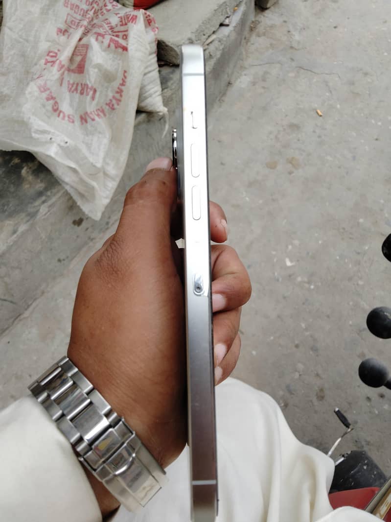 iphone 13 pro max 2