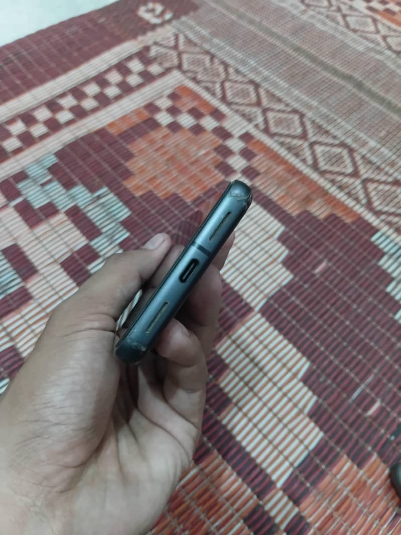 Google Pixel 8 3