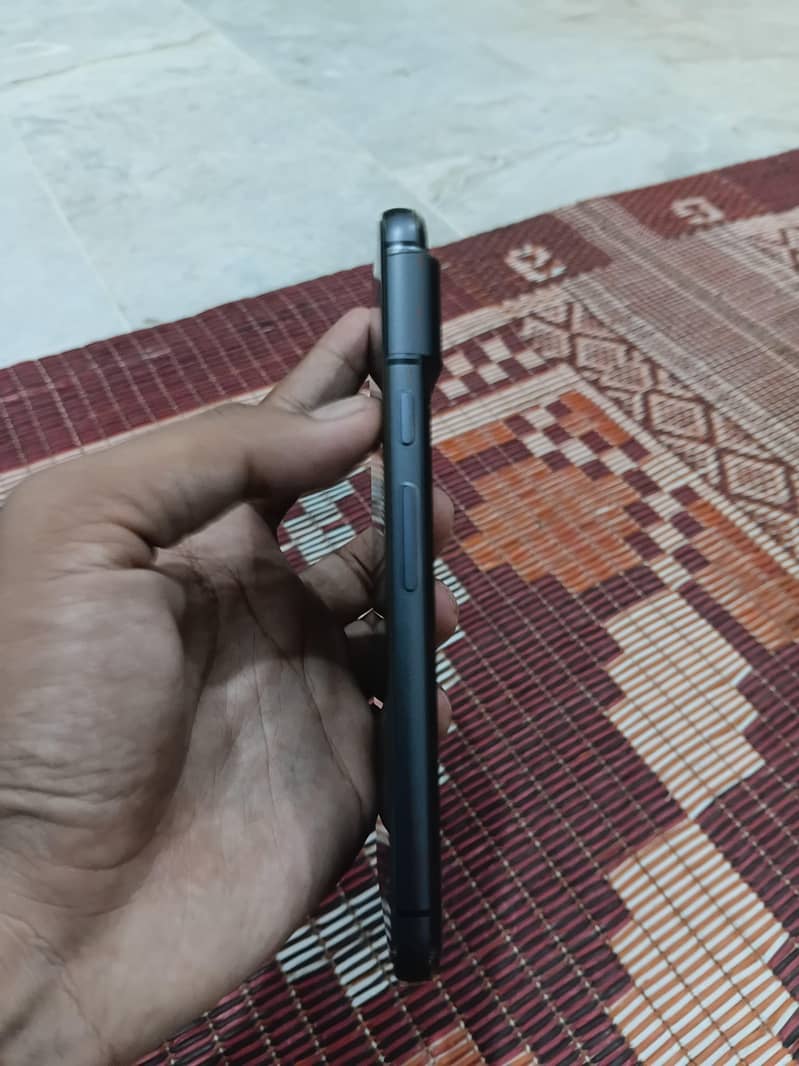 Google Pixel 8 5