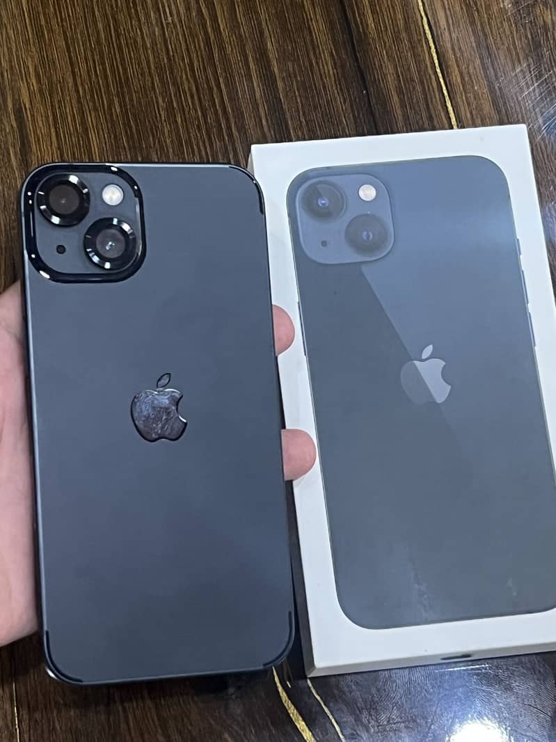 Apple iPhone 13 7