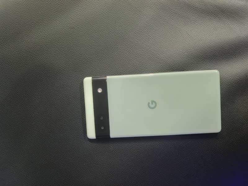 Google Pixel 6a 1