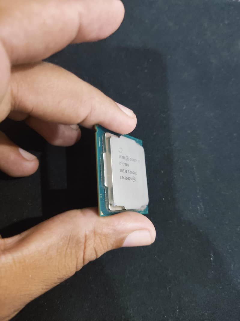 i7-7700 Processor 2
