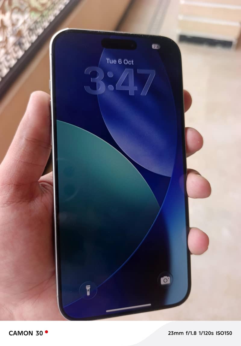 Apple iPhone 15 Pro Max 4