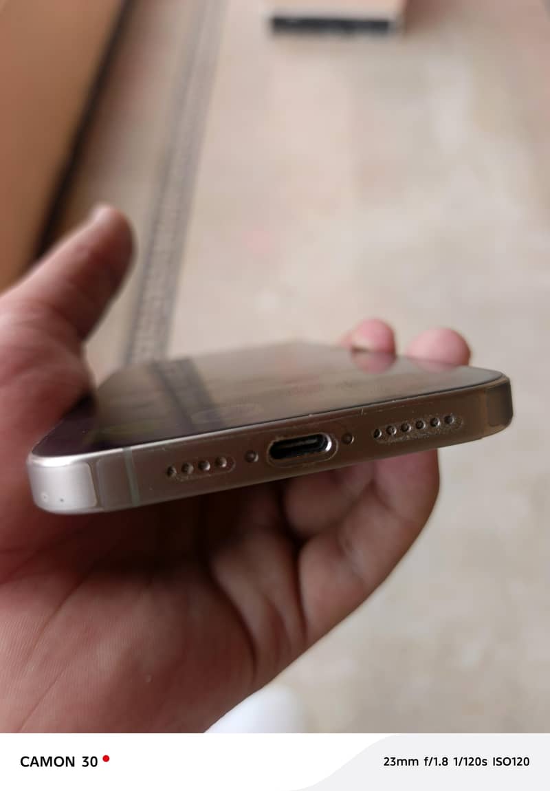 Apple iPhone 15 Pro Max 5