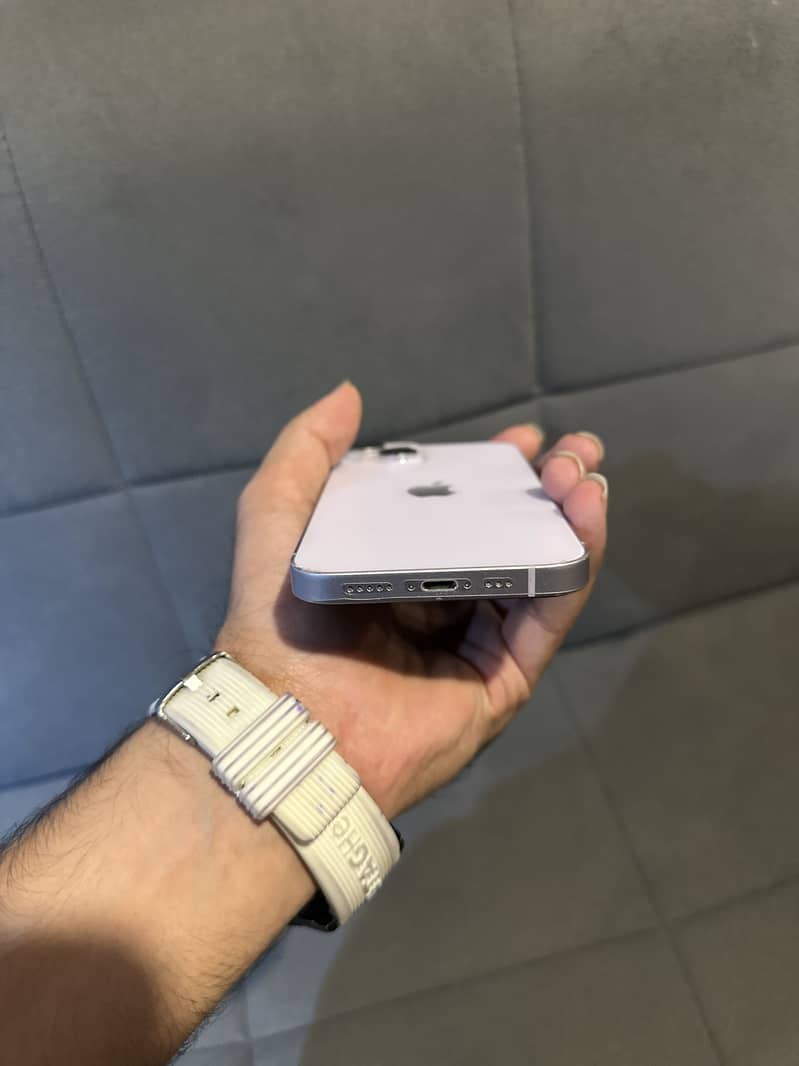 Apple iPhone 14 2