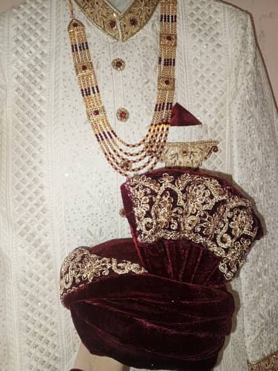 White embroided sherwani for urgent sell.