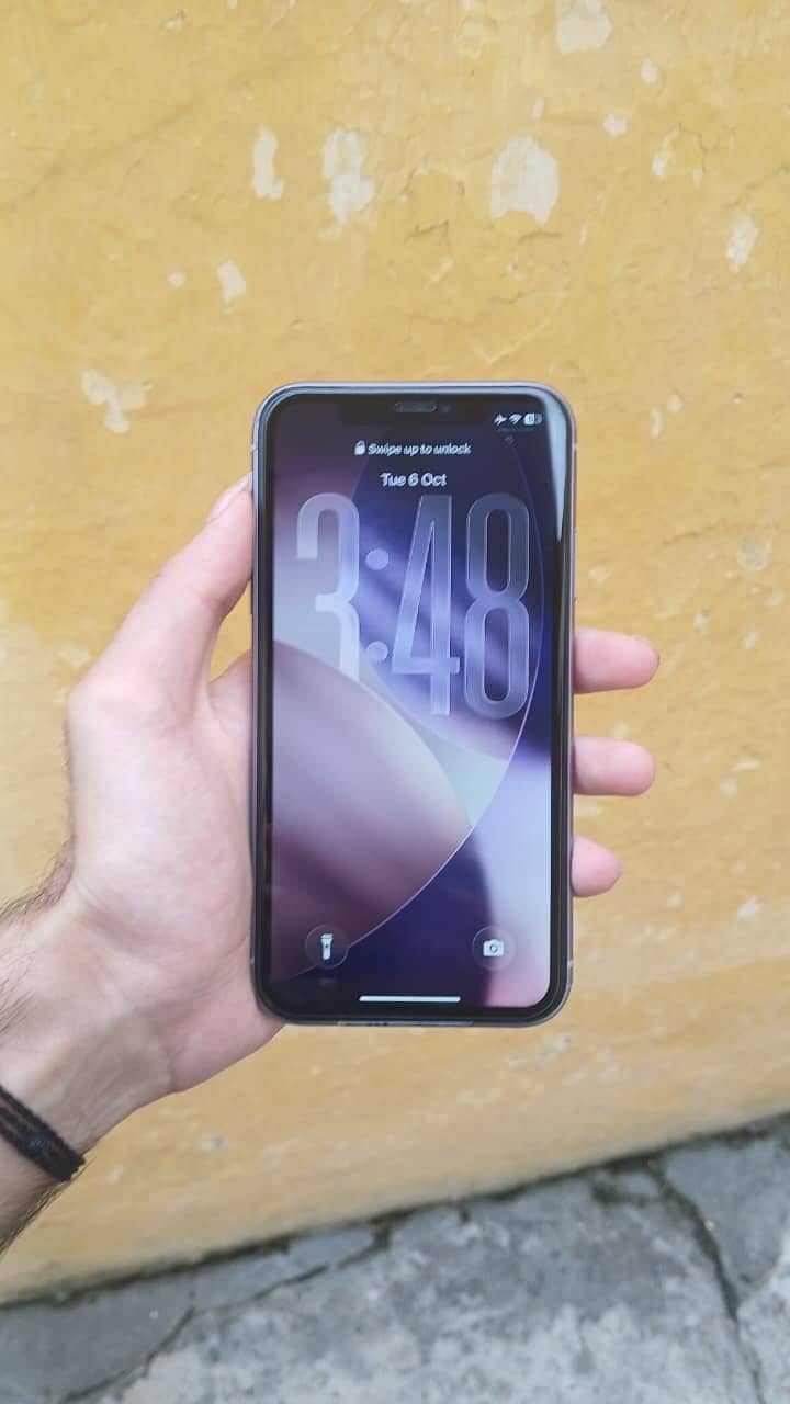 iPhone 11 2