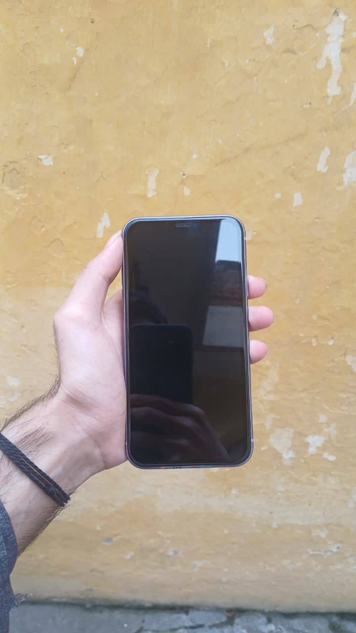 iPhone 11 7