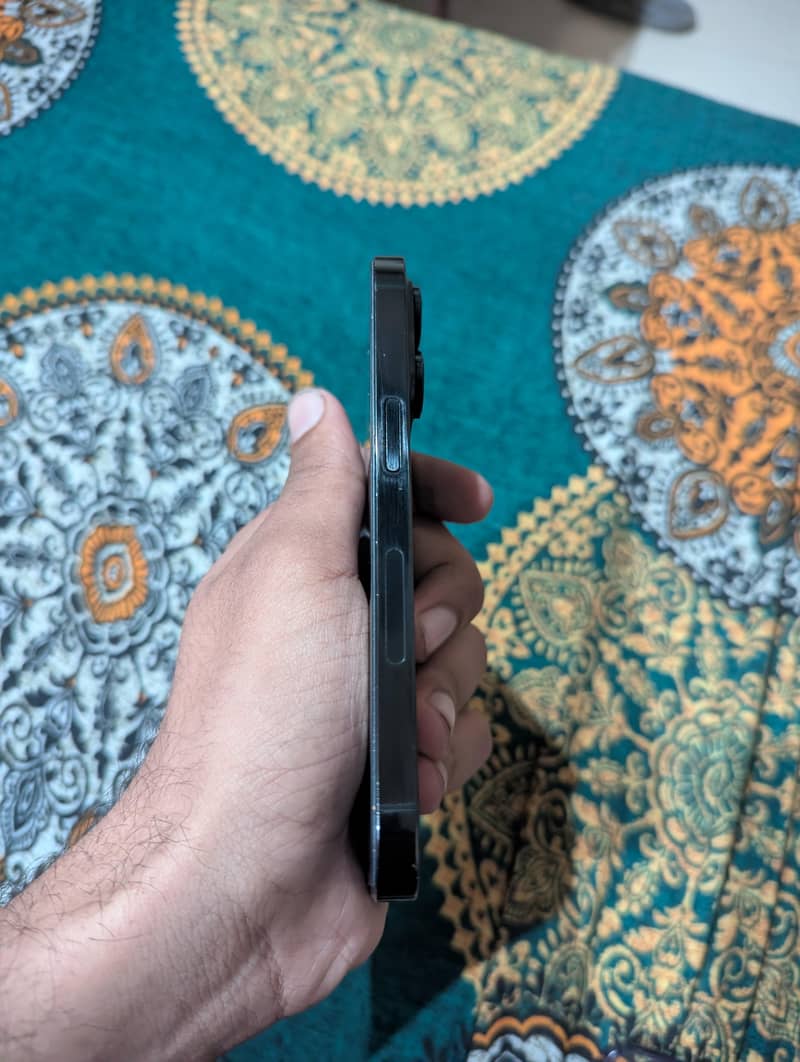 Apple iPhone 14 Pro 4