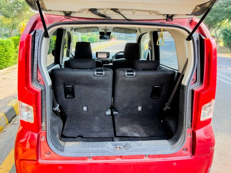 Daihatsu Move 11