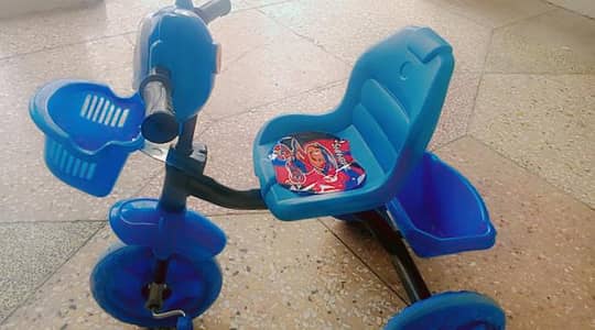 baby new tricycle urgent sale
