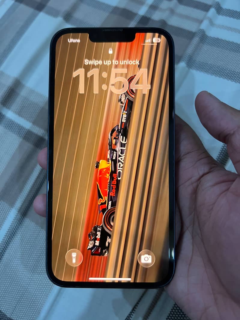 iPhone 13 3