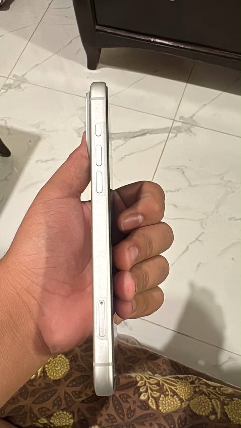 Apple iPhone 17 Pro Max 3