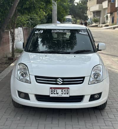 Suzuki Swift DLX 1.3 Navigation 2015.