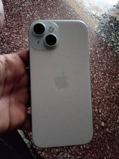 Apple iPhone 15
