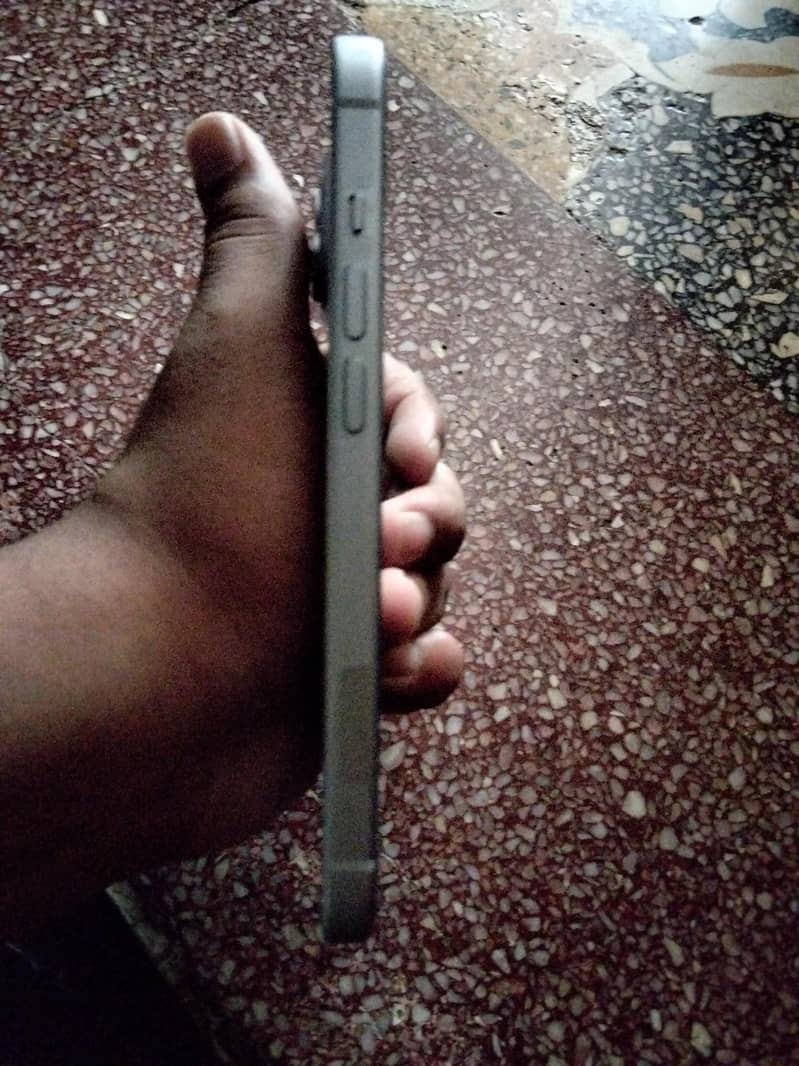 Apple iPhone 15 1