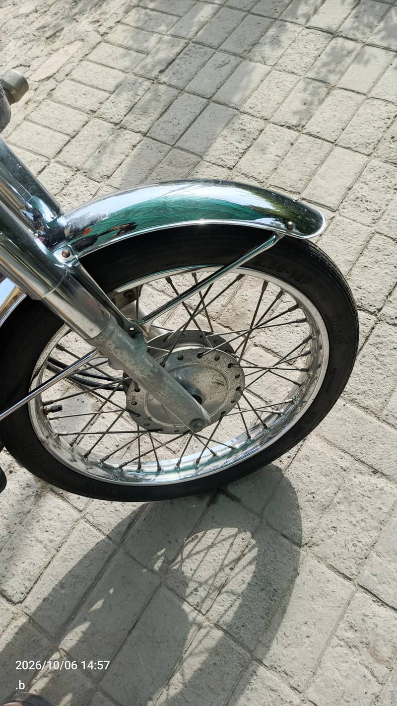 10/10 condition 125 6