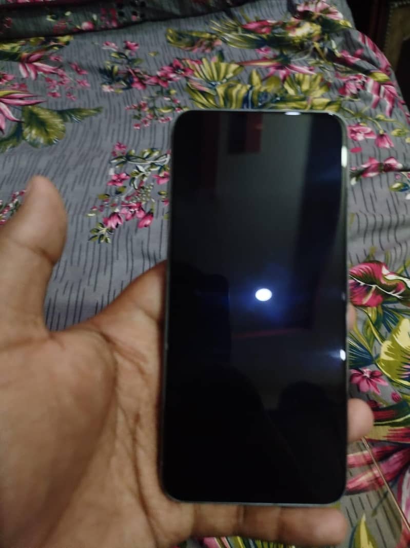 Google Pixel 8 1