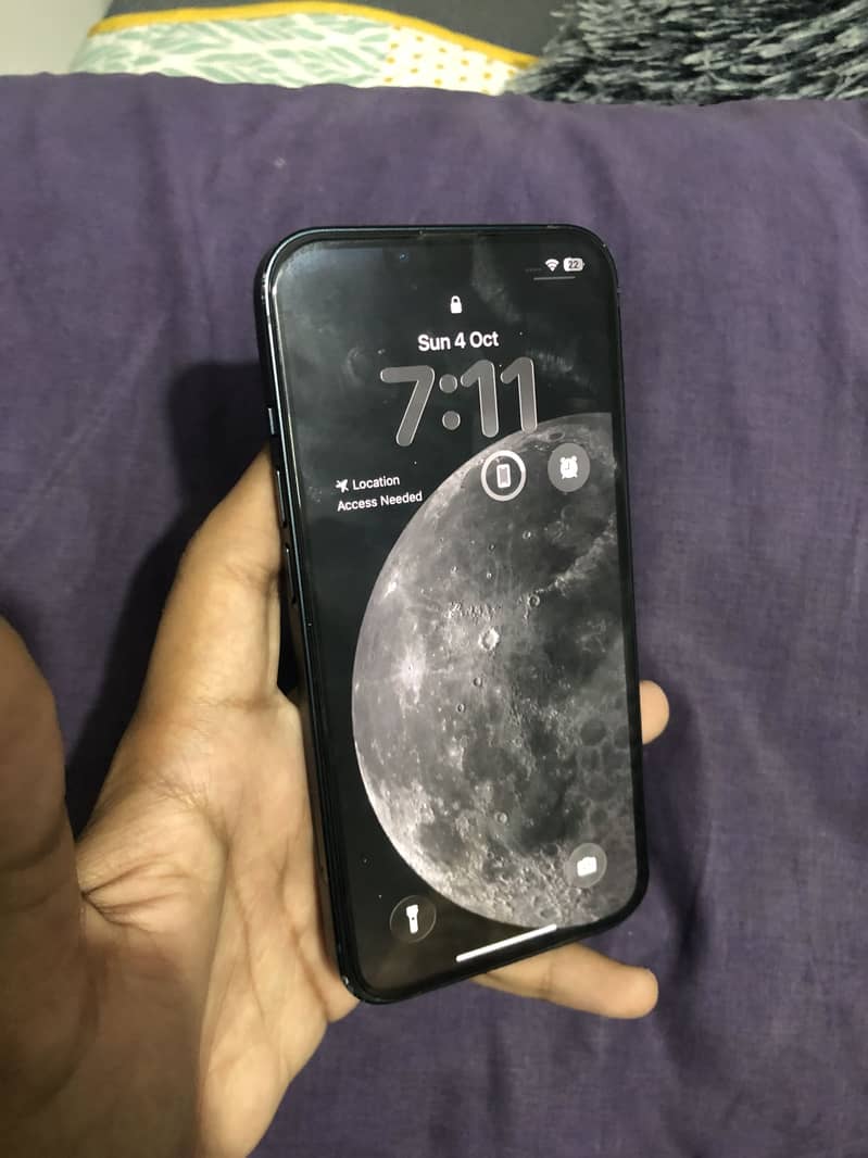 Apple iPhone 13 3