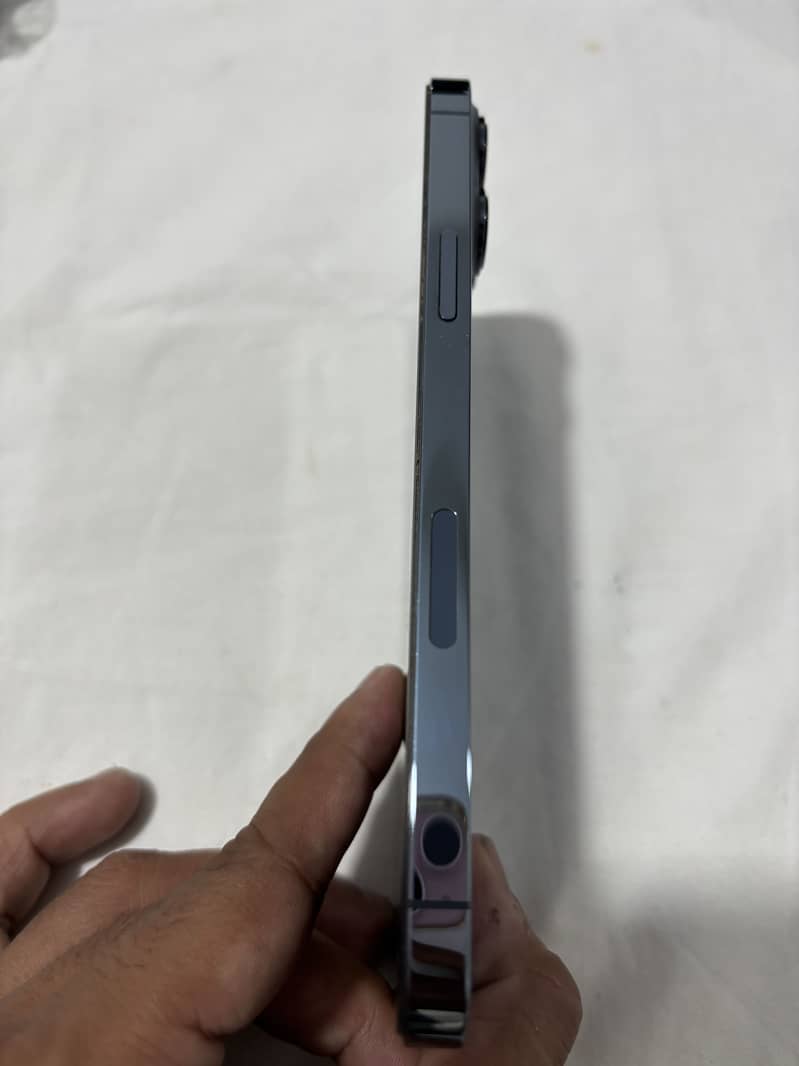 Apple iPhone 13 Pro Max 5